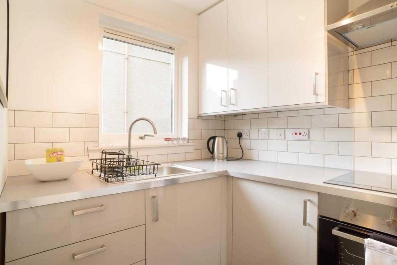 Altido Lovely Apartment For 4 With Free Parking Edimburgo Exterior foto